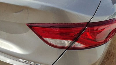 15-17 Chrysler 200 Passenger Right Tail Light Brake Lamp Rear Inner Lid Mounted