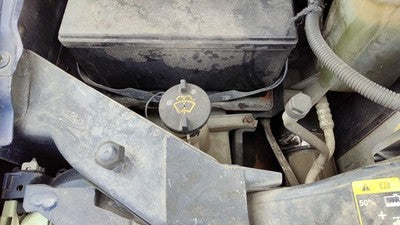 99-07 F350 Powerstroke Windshield Washer Fluid Reservoir With Pump Wiper Tank