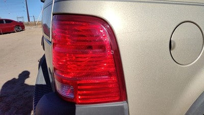 2002-2005 Ford Explorer Passenger Right Tail Light Brake Lamp Oem Rear