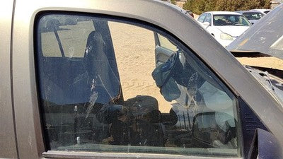 2002-2006 Jeep Liberty Passenger Right Front Side Window Door Glass Oem