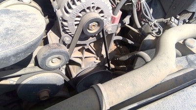 2006 Chevy Silverado 1500 Complete Power Steering Pump With Mount Bracket 5.3l