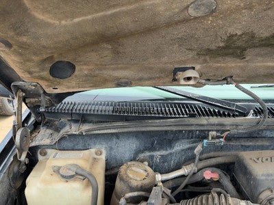 1997 Chevy Silverado 1500 Windshield Wiper Cowl Vent Trim Panel Oem Cover