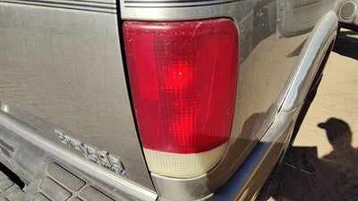 1996-2001 Olds Bravada Passenger Right Tail Light Brake Lamp Oem Rear 19179679