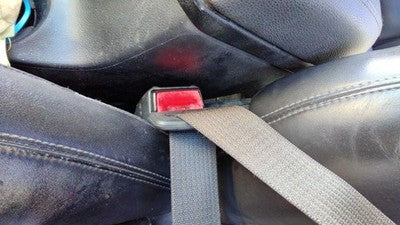 2011-2013 Chevy Cruze Driver Left Front Seat Belt Buckle Receiver Oem Black Afo