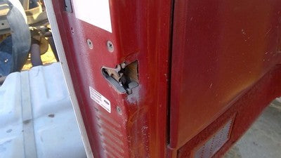 1989 F350 Driver Left Front Door Latch Mechanism W/ Inside Handle Lock Assembly