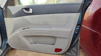 06-07 Hyundai Sonata Passenger Right Front Door Trim Panel With Switches Gray