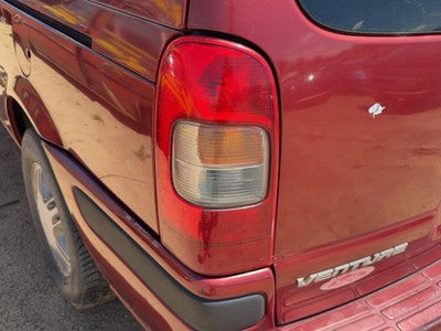 1997-2005 Chevy Venture Driver Left Tail Light Brake Lamp Oem Rear 10353279
