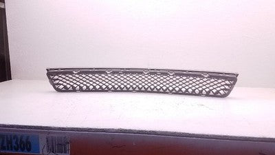 2007-2014 Chevy Suburban Lower Grille Black With Chrome Surround Oem 15835084