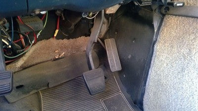 1989 Chevy G20 Van Complete Brake And Gas Pedal Assembly Oem