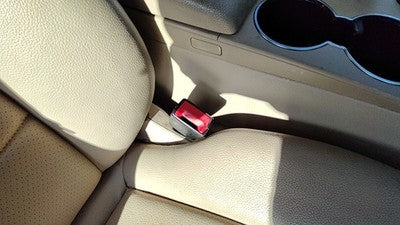 09-14 Mercedes C300 Passenger Right Front Seat Belt Buckle Receiver Beige 125