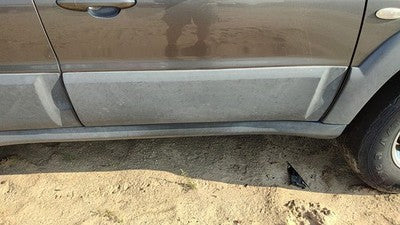 05 06 Mazda Tribute Passenger Right Front Moulding From Door Trim Strip Gray Cx