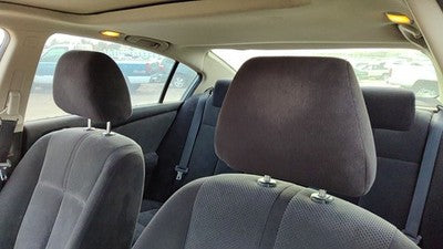 2007-2008 Nissan Altima Pair Of Front Headrests Oem Left Right Set Seat
