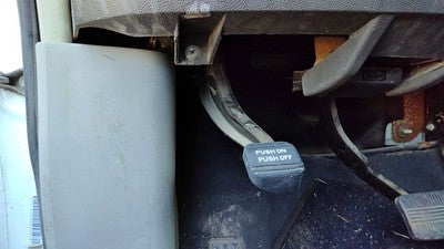 2004 Nissan Titan Parking Brake Pedal Assembly Oem Complete Emergency Unit