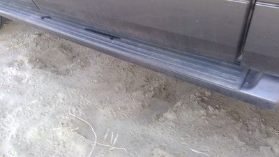 02-10 Mercury Mountaineer Passenger Right Lower Running Board Rocker Moulding