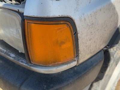 1988-1995 Isuzu Pup Driver Left Front Turn Signal Light Lamp Oem Fender Mounted