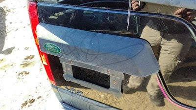 2005-2009 Land Rover Lr3 License Plate Trim Surround Panel Oem Tail Trunk Finish