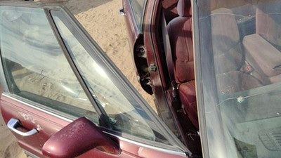 92-99 Lesabre Passenger Right Front Vent Window Small Door Glass With Frame