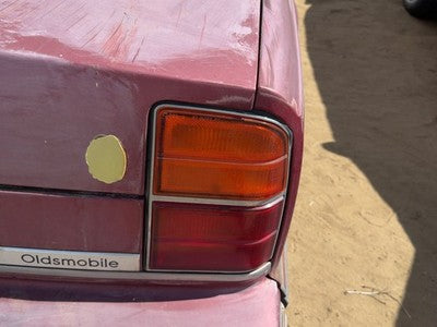 1986-1989 Olds 88 Passenger Right Tail Light Brake Lamp Oem Rear 05974752