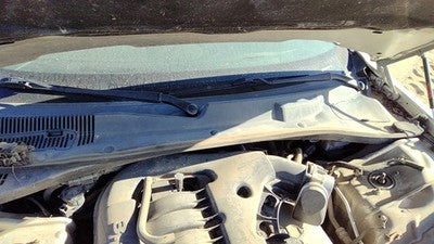 2006 Chrysler 300 Windshield Wiper Cowl Vent Trim Panel Oem Cover