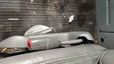 2006-2014 Chevy Express Van Driver Left Front Seat Belt Buckle Receiver Gray 93W