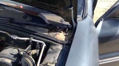 1989-1998 Mitsubishi Galant Vr-4 Driver Left Hood Hinge Assembly Oem Green