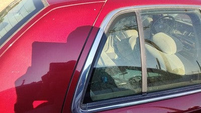 94-11 Grand Marquis Passenger Right Rear Vent Window Back Door Glass With Frame