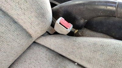1997 Saturn Sl1 Passenger Right Front Seat Belt Buckle Receiver Oem Gray