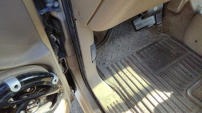 2004 Silverado 1500 Driver Left Lower Kick Trim Panel Oem 52D Tan
