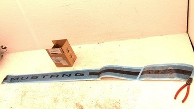2014 Ford Mustang Left Door Quarter Stripe Black Oem Cr3z6320001aa