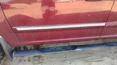 97-02 Ford Expedition Driver Left Front Moulding From Door Trim Strip Maroon Jl