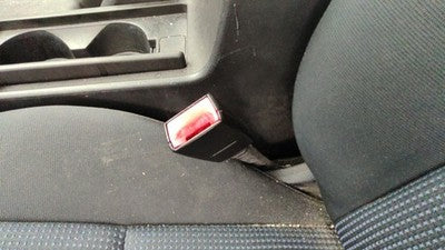 2004-2005 Mazda 3 Driver Left Front Seat Belt Buckle Receiver Oem Bp5 Black
