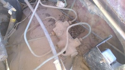 1986 Isuzu Pup Pickup Brake Proportioning Valve Oem