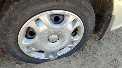 2000-2004 Subaru Legacy 15" Hub Cap Wheel Cover Oem 28811Ae01a