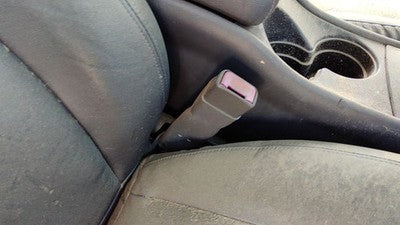 00-05 Bonneville Passenger Right Front Seat Belt Buckle Receiver Pewter 932