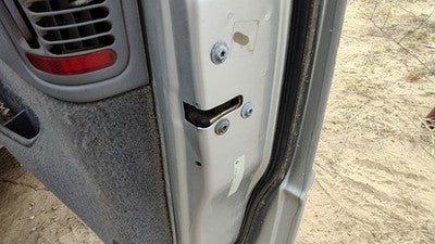 2000 Chrysler Town & Country Passenger Right Front Door Latch With Rods/Cables
