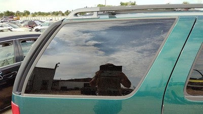 1995-2005 S10 Blazer Passenger Right Rear Quarter Glass Back Side Window Oem