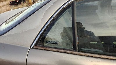 97-05 Buick Century Passenger Right Rear Vent Window Back Door Glass With Frame