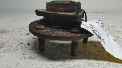 2005 Dodge Ram 1500 Hub Front Excluding Mega Cab Without Sensor 52070321Aa
