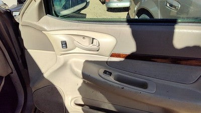 01-05 Impala Passenger Right Front Door Trim Panel With Switches Neutral 52D
