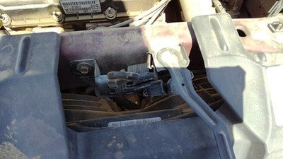 2005-2007 Chrysler Town Country Hood Latch Assembly With Bracket Oem 04860439Ac