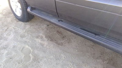 02-10 Mercury Mountaineer Passenger Right Lower Running Board Rocker Moulding