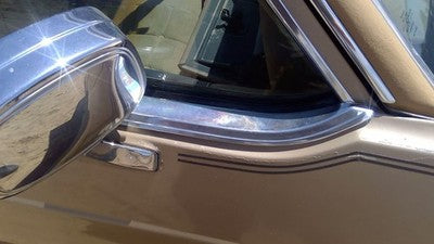85 Olds 88 Passenger Right Front Moulding From Door Oem Trim Strip Dented Chrome
