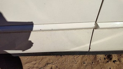 05-09 Lacrosse Driver Left Front Moulding From Door Oem Trim Strip White 40U