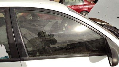 2000-2005 Kia Rio Passenger Right Front Side Window Door Glass Oem 0K30c58511