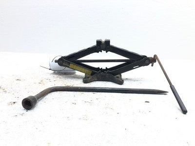 2001 Monte Carlo Ss Jack Tool Kit Set Complete With Tray Spare Tire Emergency
