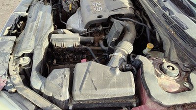 02-06 Altima Complete Air Intake Cleaner Filter Box Housing With Tube 2.5L