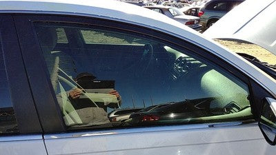 2007-2012 Nissan Altima Passenger Right Front Side Window Door Glass Oem