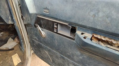 91 Chevy Silverado 1500 Passenger Right Front Door Trim Panel Manual Window Blue