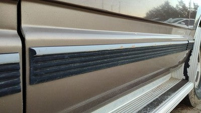 1992-1999 Chevy Suburban Driver Left Rear Moulding From Door Oem Back Trim Strip