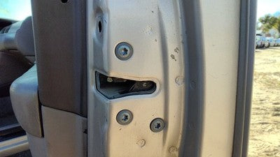 1997-2001 Toyota Camry Passenger Right Front Door Latch With Rods/Cables Oem